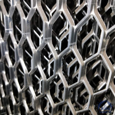 Алюминиевая декоративная просечно-вытяжная сетка 6х30х6,25 мм купить  в Сургуте